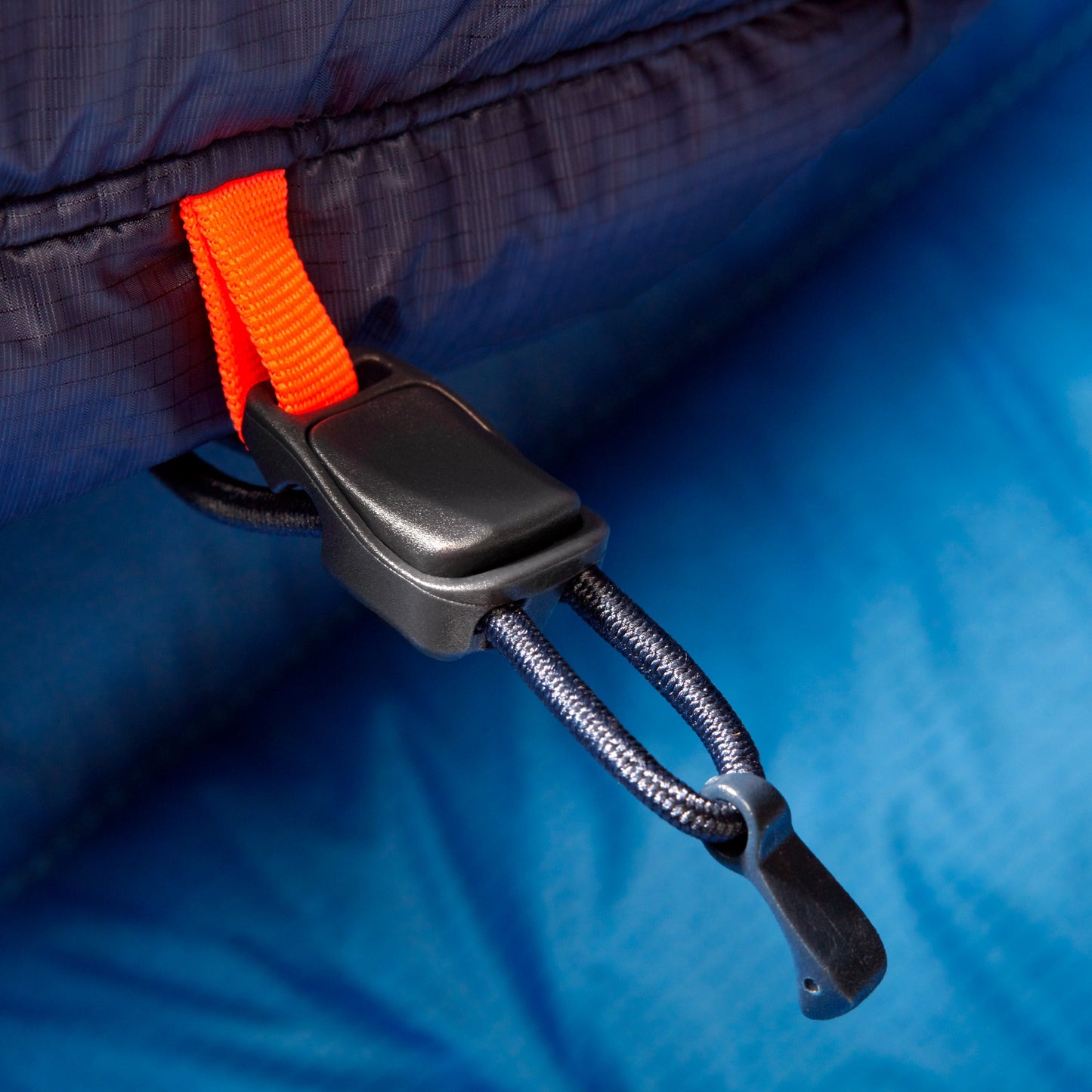 mammut dunu jaka taiss in hooded viriesu