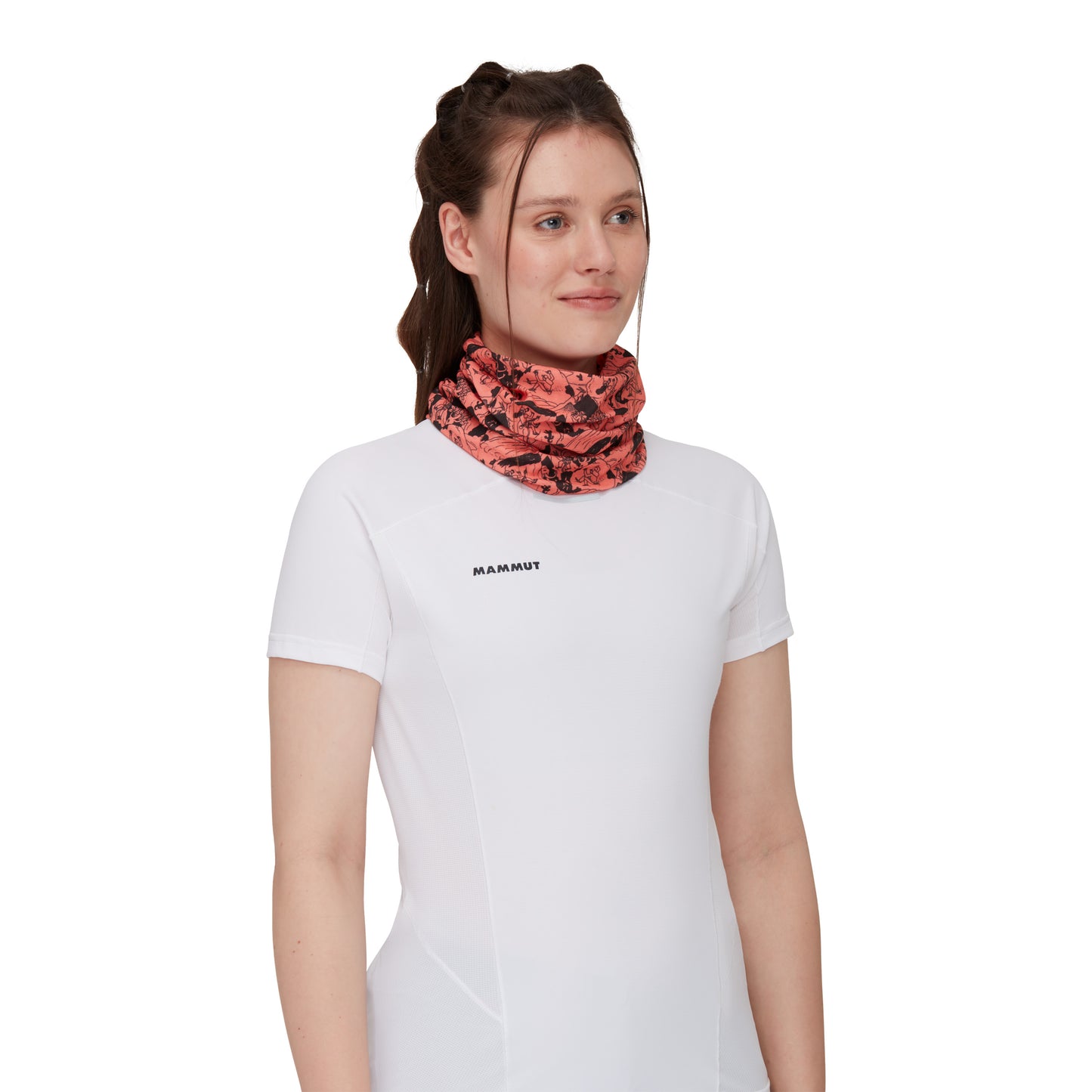 tunelsalle mammut neck gaiter climbing scene