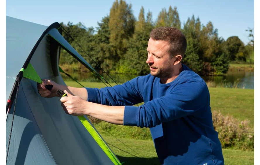 Četrvietīga telts Coleman Meadowood 4L Blackout