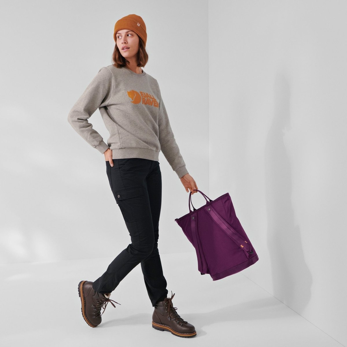 Džemperis Fjallraven Logo sieviešu