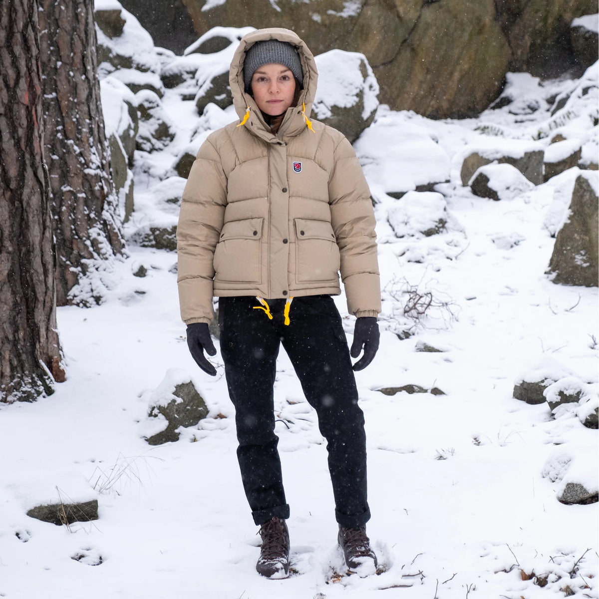 Fjallraven dūnu jaka Expedition Down Cropped sieviešu