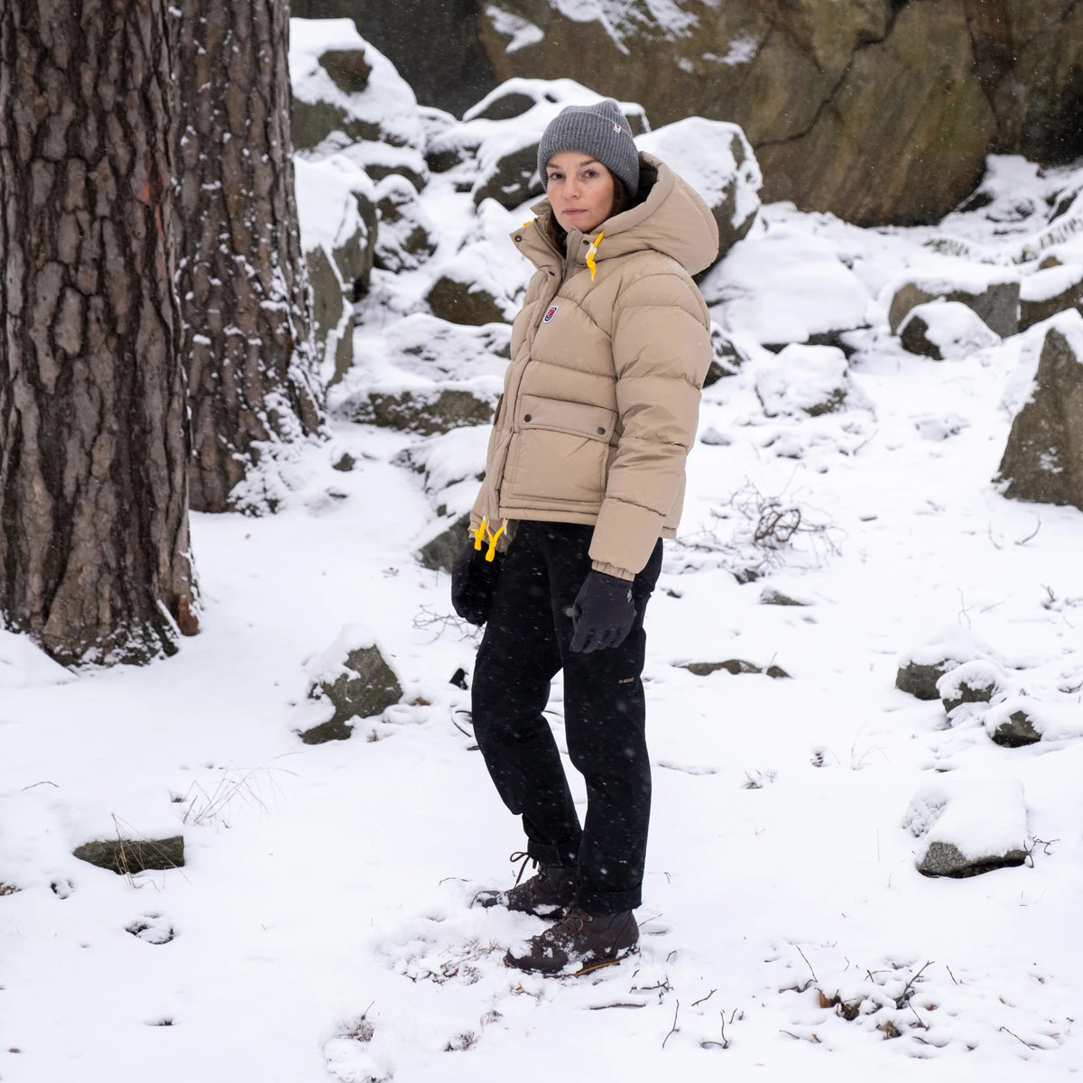 Fjallraven dūnu jaka Expedition Down Cropped sieviešu